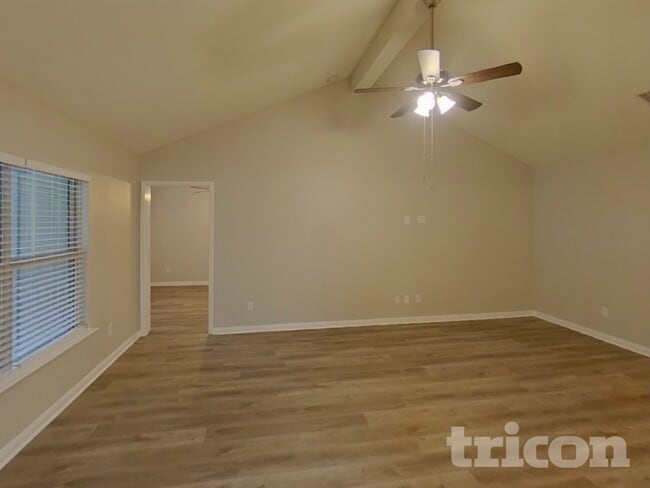 Photo - 185 Presidents Way