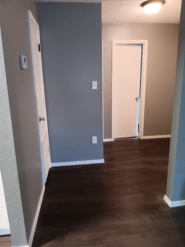 Photo - 1601 N Hills Blvd Unit 1601 N Hills Blvd