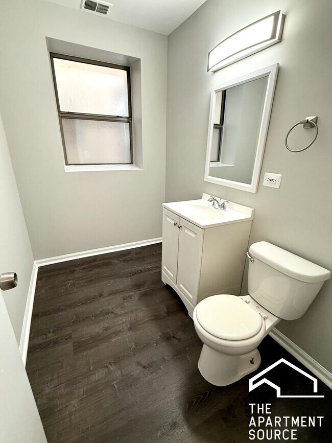 6143 S Woodlawn Ave Unit 1
