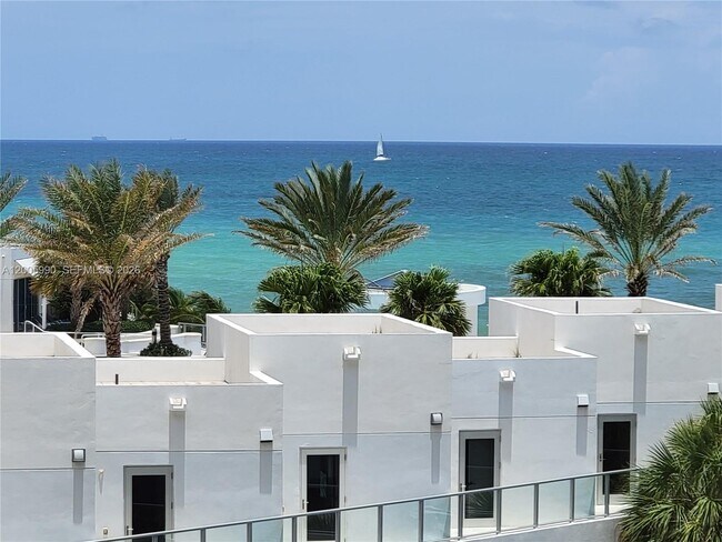 Building Photo - 3505 S Ocean Dr Unit 209