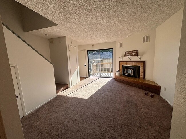 Photo - 750 Chorro St