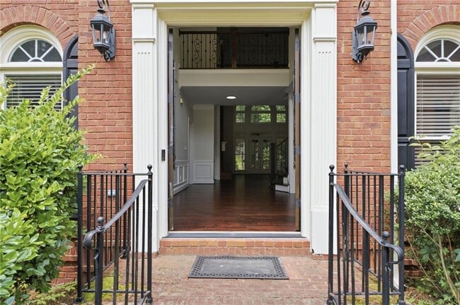 Photo - 730 Rose Creek Cir