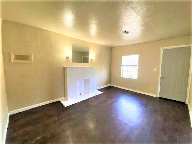 Photo - N6 Unit 912 Sw 35-1