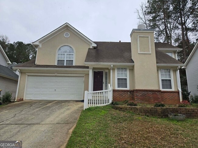 Building Photo - 642 N Fairfield Dr