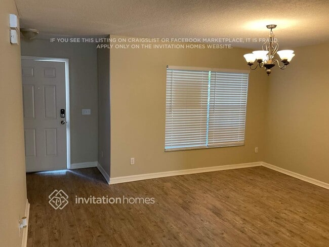 Photo - 1639 Algonkin Loop