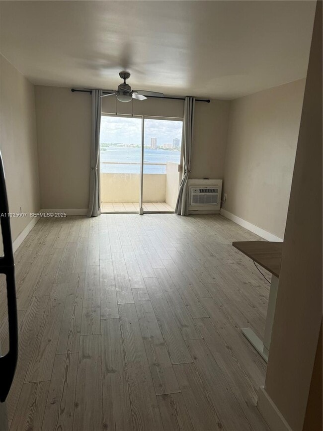 Photo - 7904 West Dr Unit 909