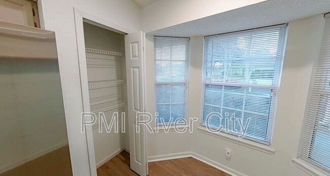 Photo - 8502 Starbrite Court