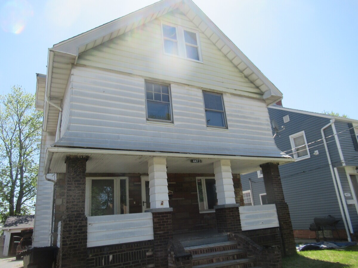 Photo - 4473 W 133rd St Condo Unit 1