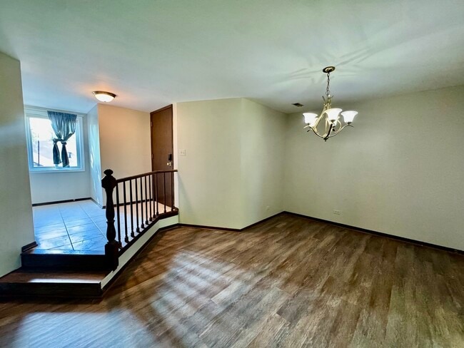 1737 Harrow Ct