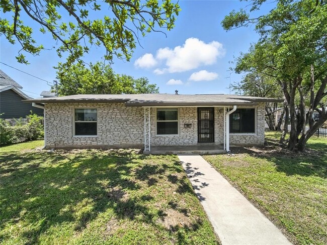Photo - 1604 Springdale Rd