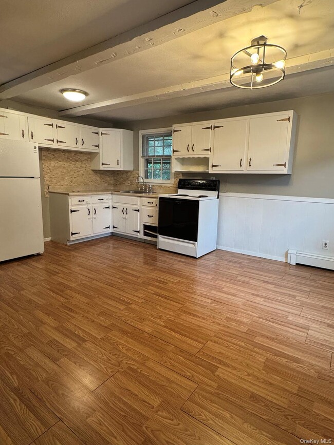 Photo - 135 Waterside Ave
