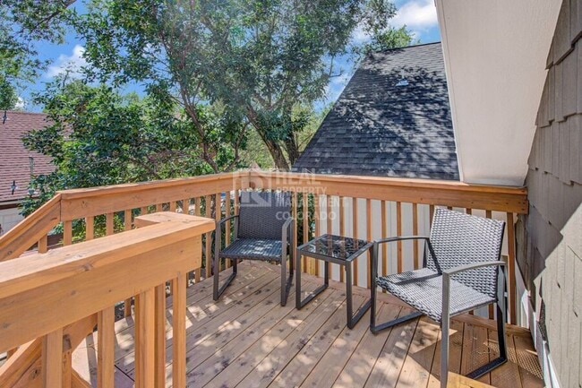 Photo - 2110 W Pikes Peak Ave Unidad B