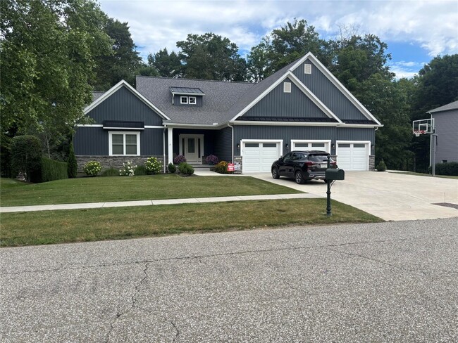 Building Photo - 4326 Stone Creek Dr Rental