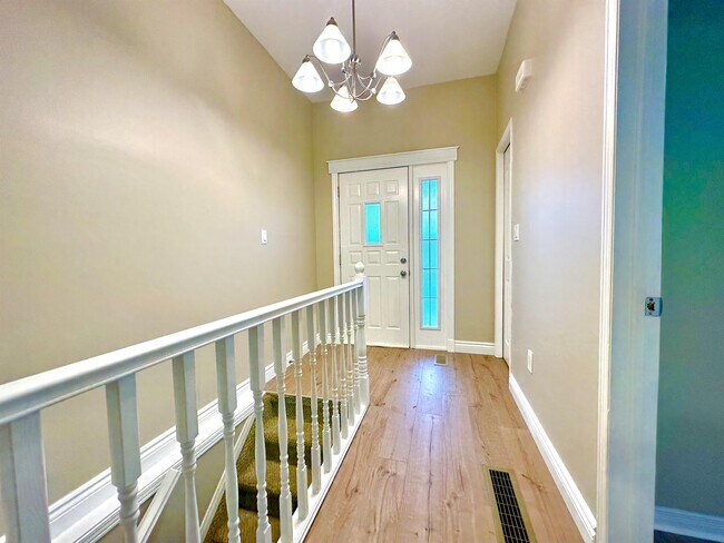 Photo - 1529 Windermere Rd