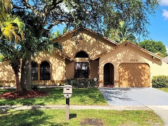 Building Photo - 2815 NW 110th Ter Rental