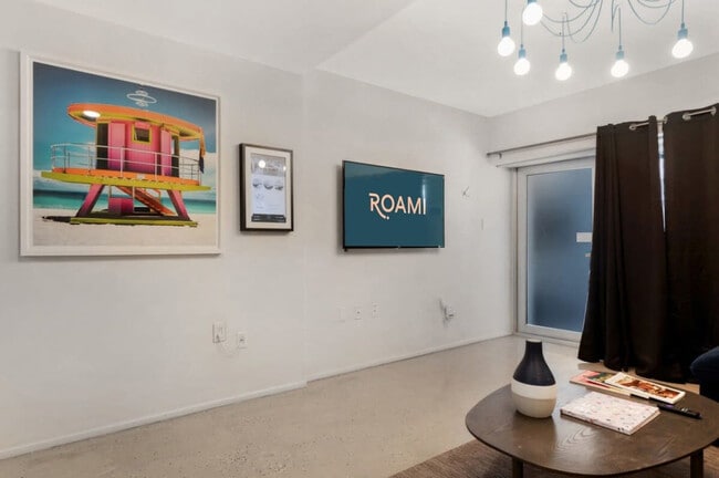 Photo - 250 Collins Ave Unidad ID1272093P