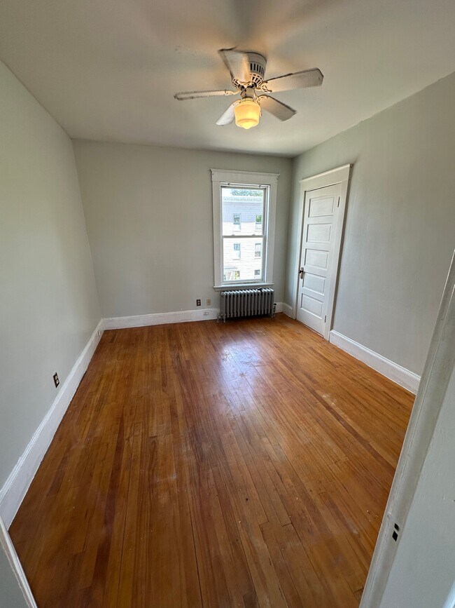 Photo - 213 Pine St Unit 3