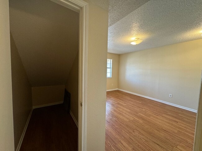 Photo - 4808 Rainbow Cir Unidad # 3