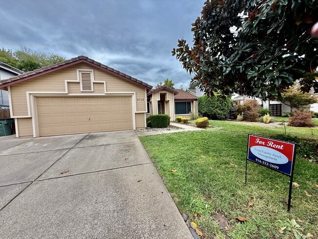 Building Photo - Great home available NOW