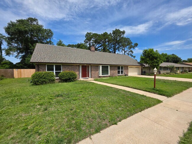 Photo - Beautifully renovated 4BR/3BA home close to NAS and beaches
