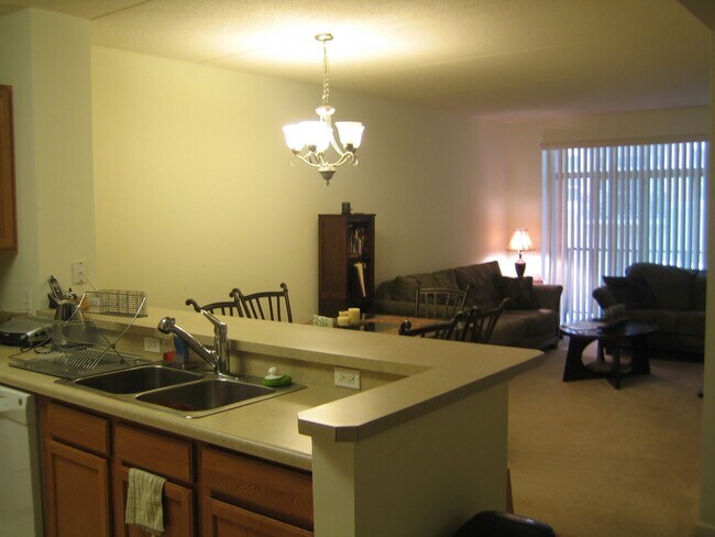 Photo - 656 Pearson St Unidad 208