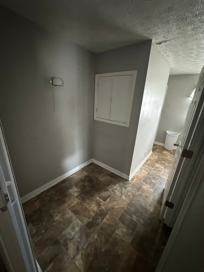 Eating Area / Pantry