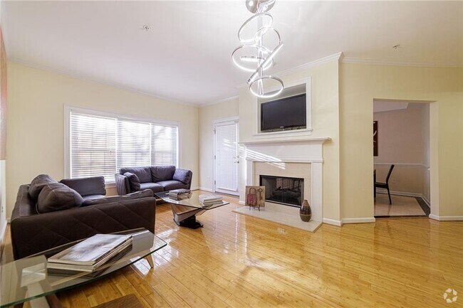 Building Photo - 3275 Lenox Rd NE Unit 214 Rental
