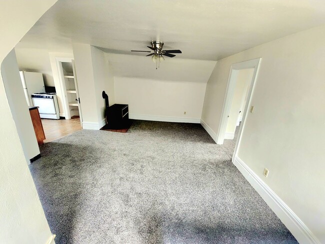 Photo - 44 Kendall Ave Unidad 3