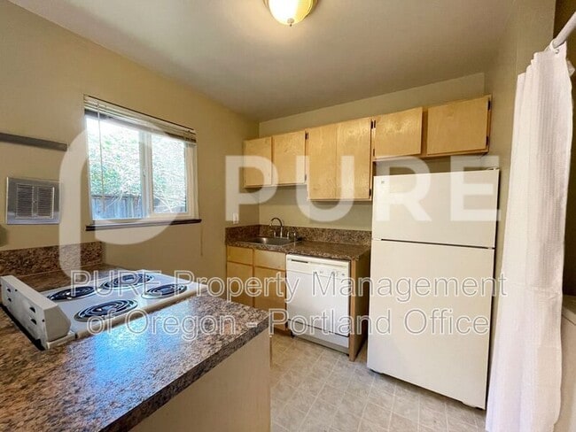 Photo - 527 NE 63rd Ave