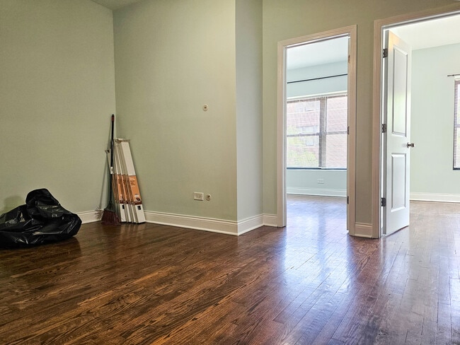 Photo - 4100 N Kedzie Ave Unit 2E