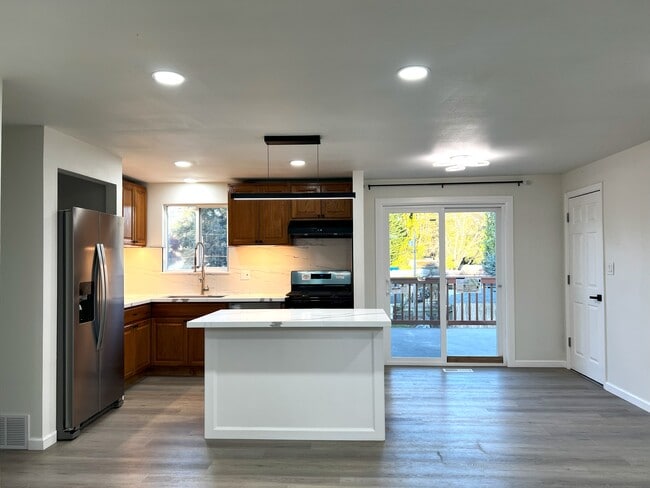 Building Photo - 32902 26th Pl SW Rental