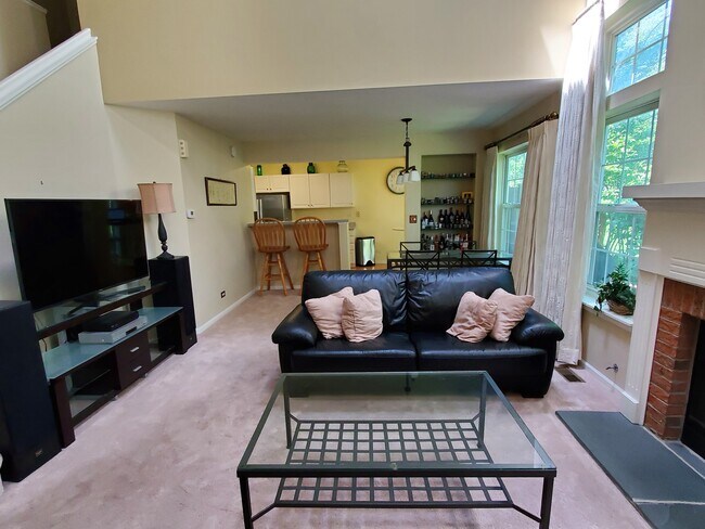 Photo - 179 Holmes Way