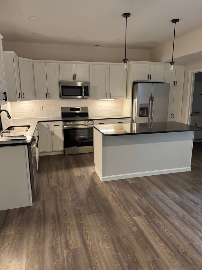 Photo - 107-109 W South St