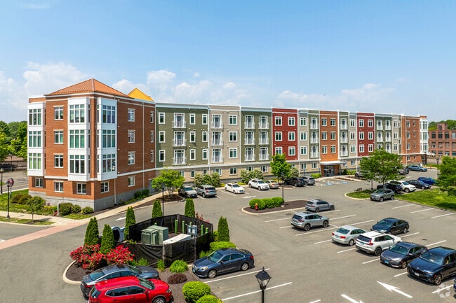 Building Photo - Windsor Station Rental