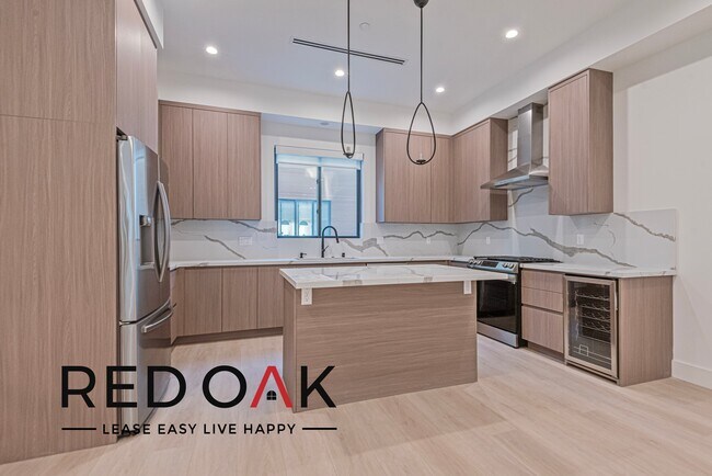 Photo - Beautiful, Spacious Three Bedroom with Con... Unidad 1541.5