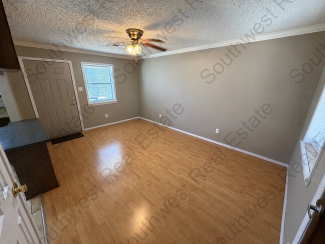 Photo - Cute 2 bedroom duplex