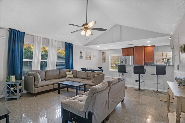 Photo - 2507 37th St Apartamento