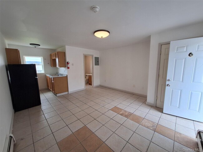 Photo - 2095 Ulster Ave Unit 6