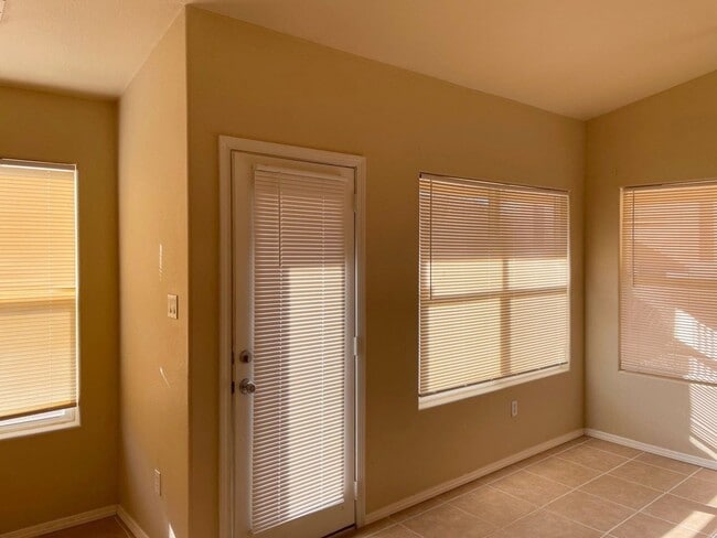 Photo - 2315 Iron Gate Trail SW