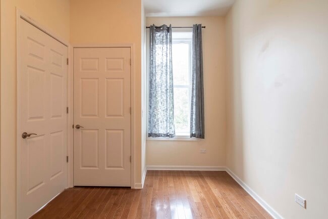 Photo - 1761 W Augusta Blvd Unidad 2F