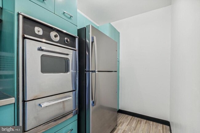 Building Photo - 2401 H St NW Unit 815