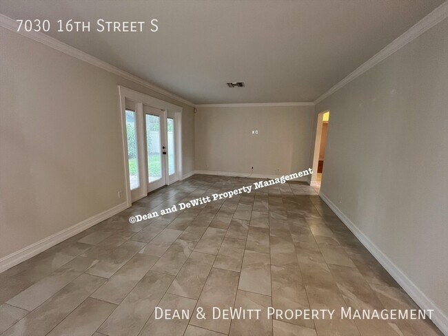 Photo - 7030 16th St S