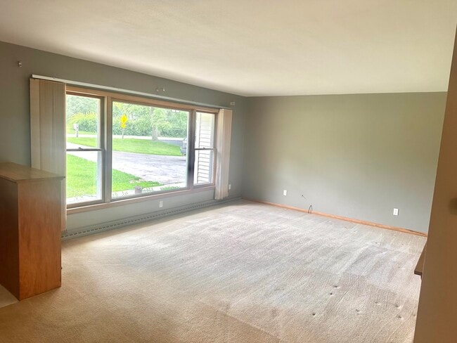Photo - 1303 Main St