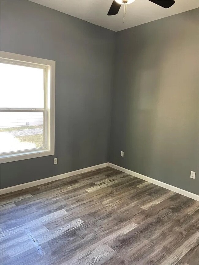 Photo - 426 W Day St