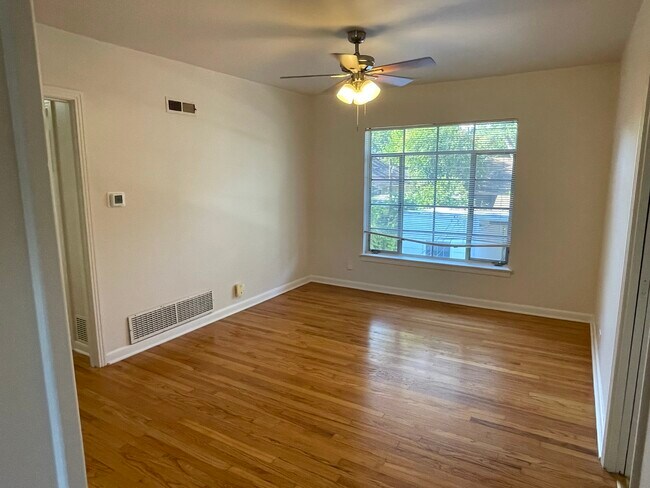 Photo - 417 W Gramercy Pl Unidad 4