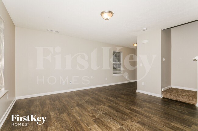 8036 Fisher Bend Dr