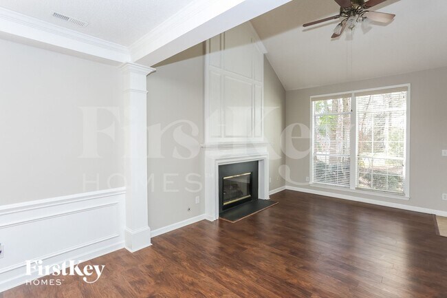 Photo - 6010 Elm Cove Ln