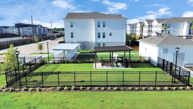 Building Photo - 2020 Grandway Dr Unit 3203