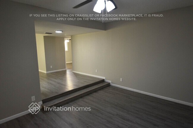 Photo - 11033 N 57th Dr