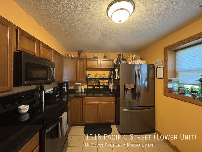 Photo - 1518 Pacific St
